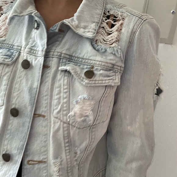 GUESS Ripped Jean Jacket - Picture 8 of 14